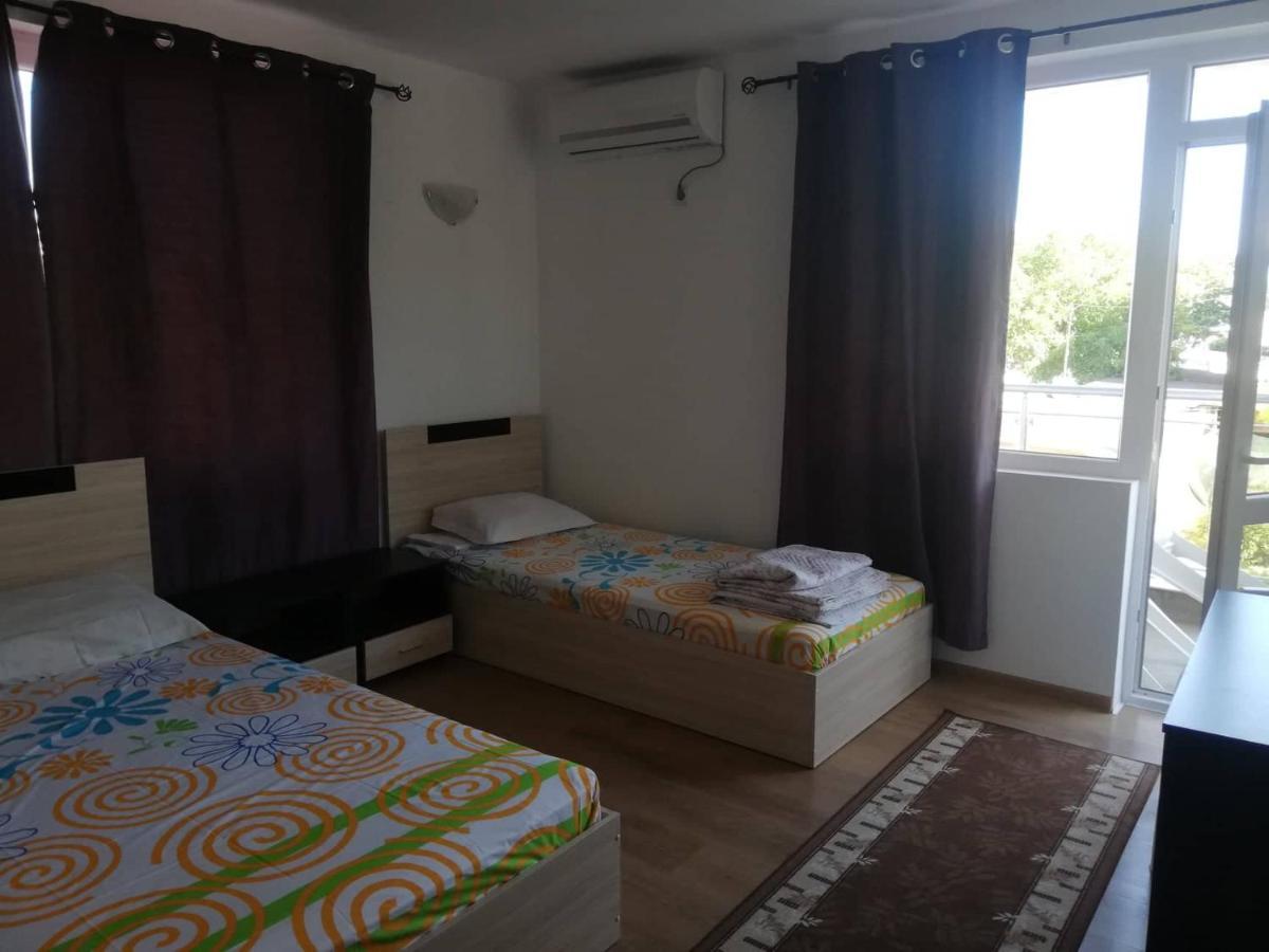 Hotel Къща За Гости "Пердика" Obzor Esterno foto