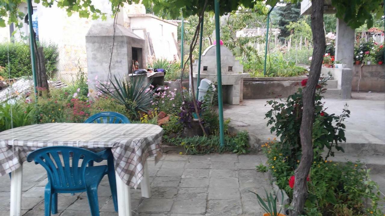 Hotel Къща За Гости "Пердика" Obzor Esterno foto